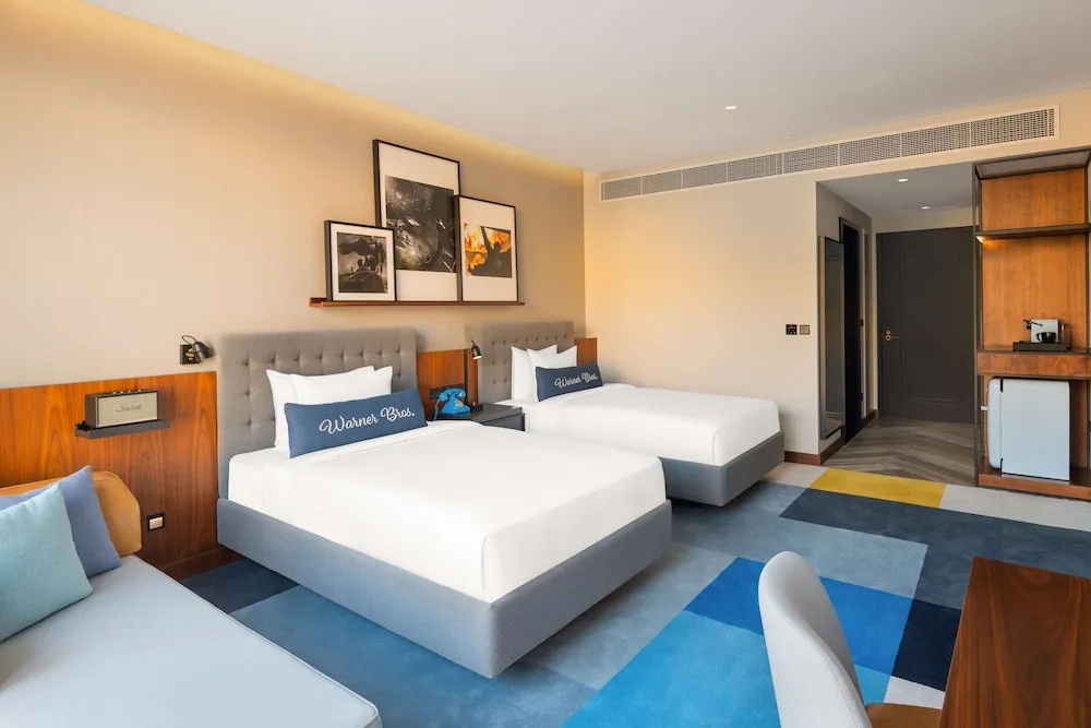 Artist Room, 2 Double Beds, Pool View (Theme Park Access)