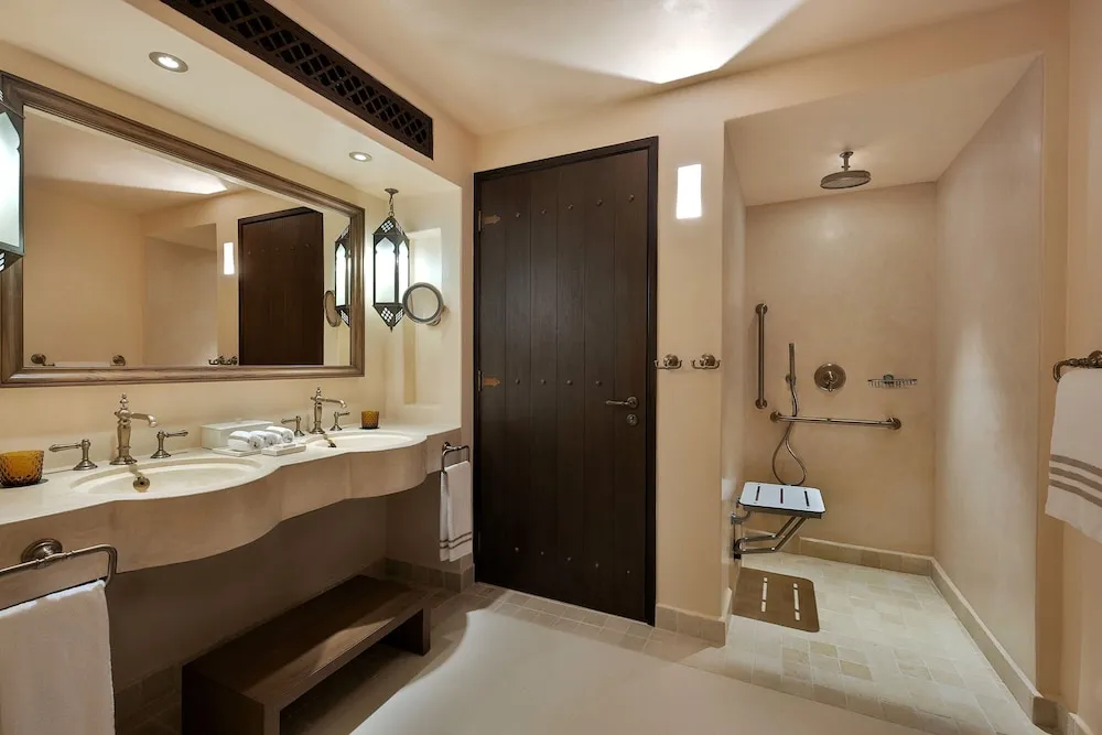 Deluxe Oda, 1 En Büyük (King) Boy Yatak, Sigara İçilmez, Resort Manzaralı (Balcony)