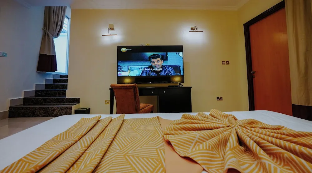 Royal Suite King with private pool, Smoking