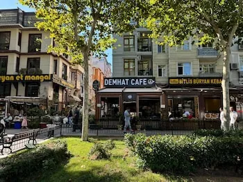 Demhat Hotel Old City