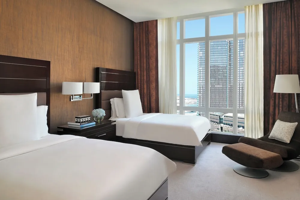 Pearl Suite