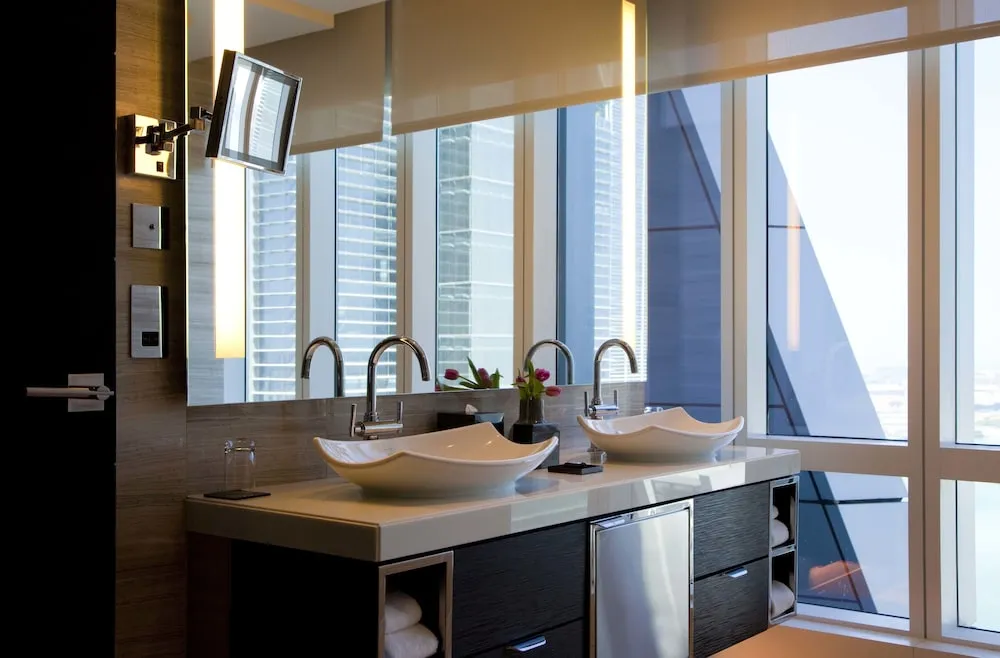 Pearl Suite