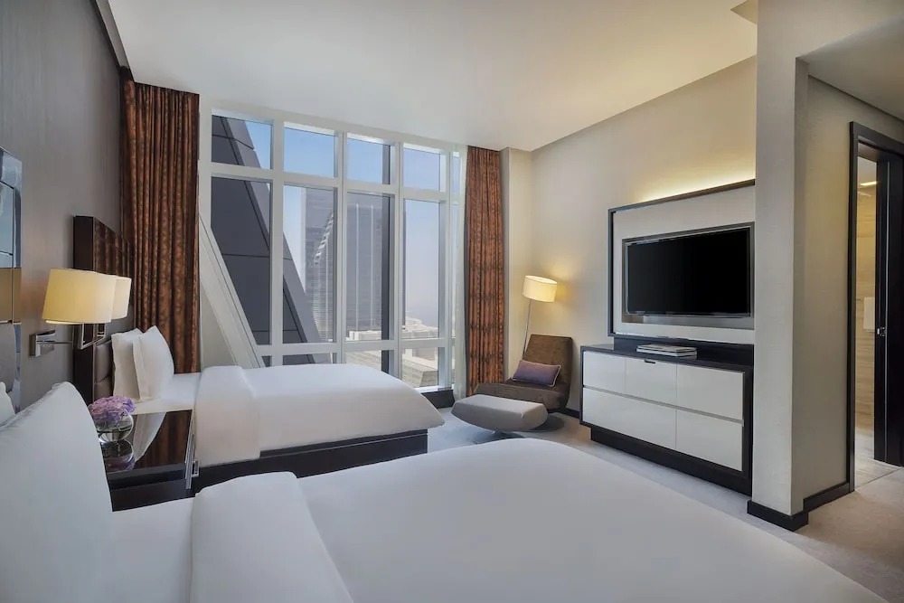 Pearl Suite