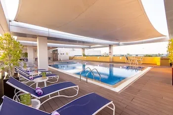 Premier Inn Abu Dhabi Airport (Business Park)