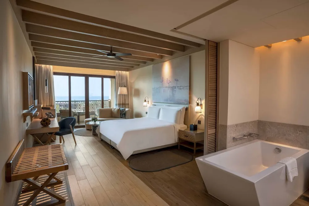 Oda, Balkon, Deniz Manzaralı