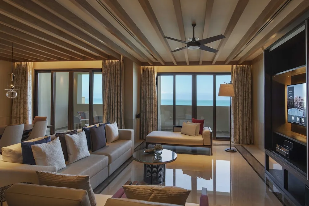 Süit, 2 Yatak Odası, Deniz Manzaralı (Spacious Saadiyat)