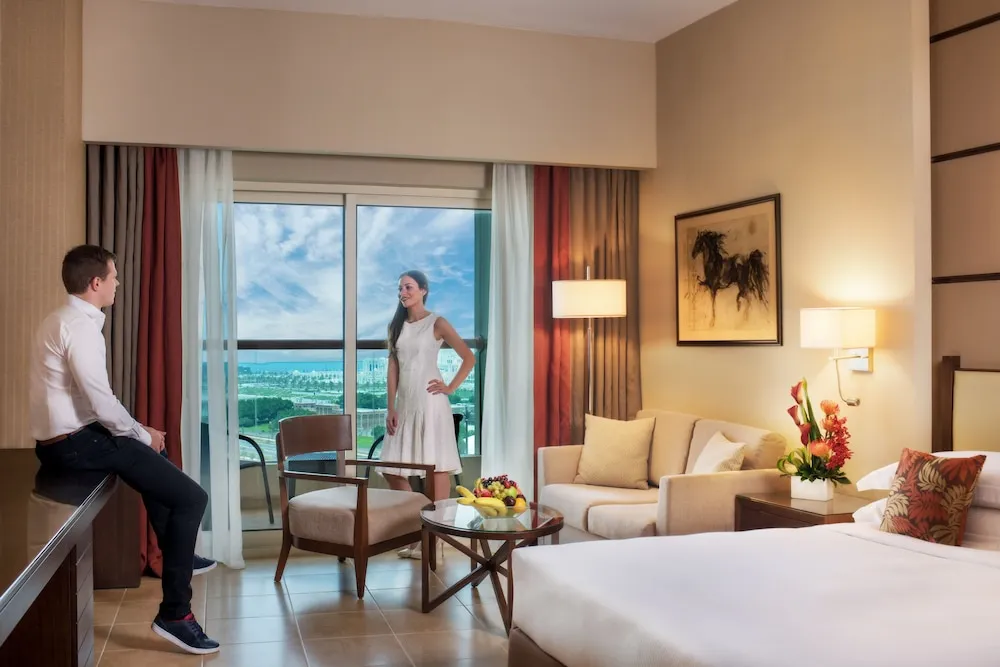 Classic Room, 1 King Bed, Balcony