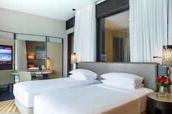 Grand Hyatt Abu Dhabi Hotel And Residences Emirates Pearl