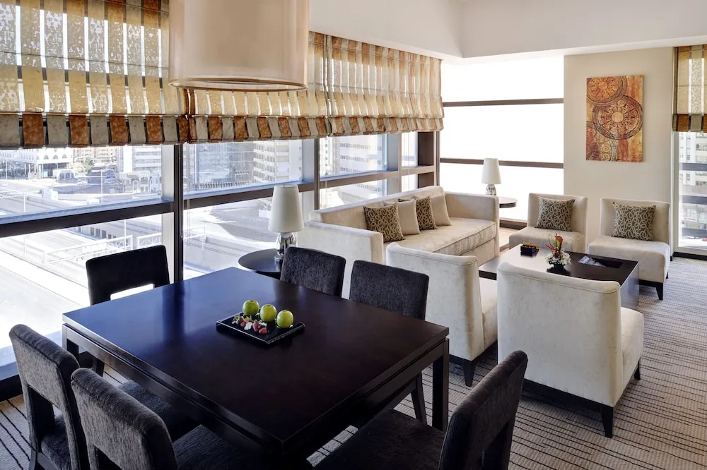 Comfort Suite, 1 Bedroom, Non Smoking - 20% Discount on F&B