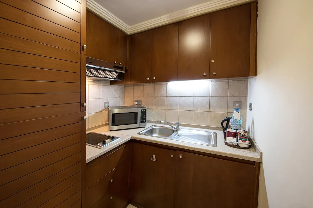 Süit, 2 Yatak Odası, Şehir Manzaralı (King Bed and Twins)