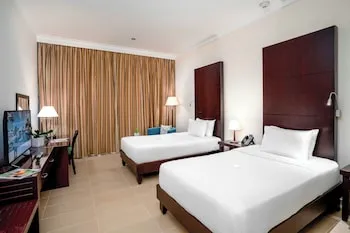 Metropolitan Al Mafraq Hotel