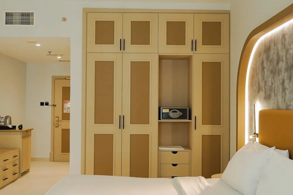 Deluxe Twin Room City View