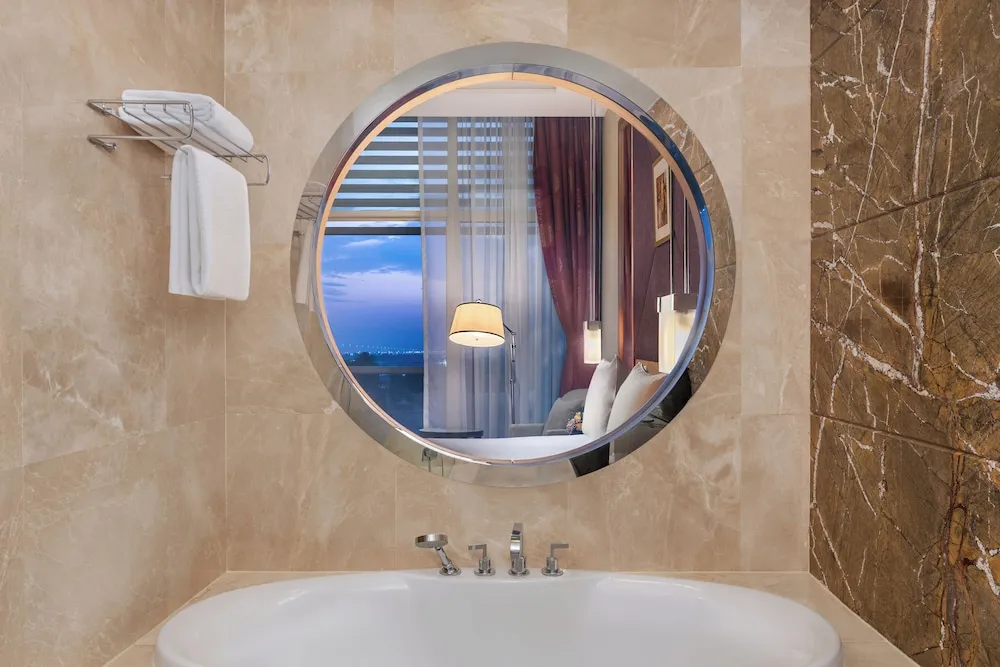 Deluxe Gulf View Room Twin - Free daily shuttle bus to Yas attractions, Yas Mall and Grand Mosque