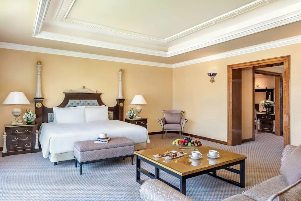 Four Bedroom Villa - Free daily shuttle bus to Yas attractions, Yas Mall and Grand Mosque