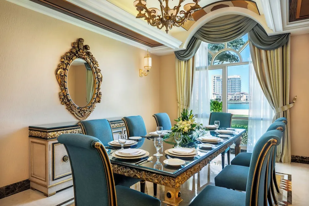 Four Bedroom Villa - Free daily shuttle bus to Yas attractions, Yas Mall and Grand Mosque