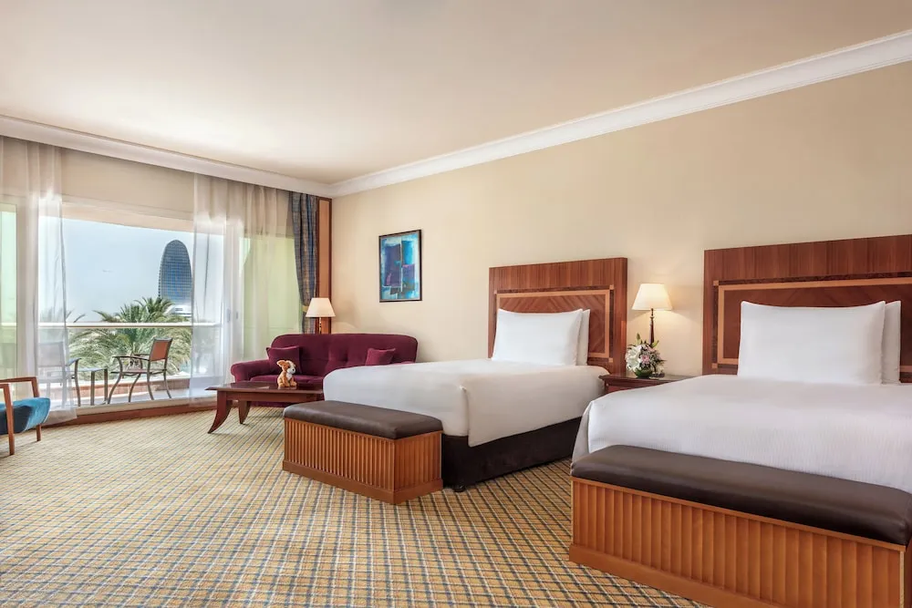 Family Gulf View Room King - Free daily shuttle bus to Yas attractions, Yas Mall and Grand Mosque