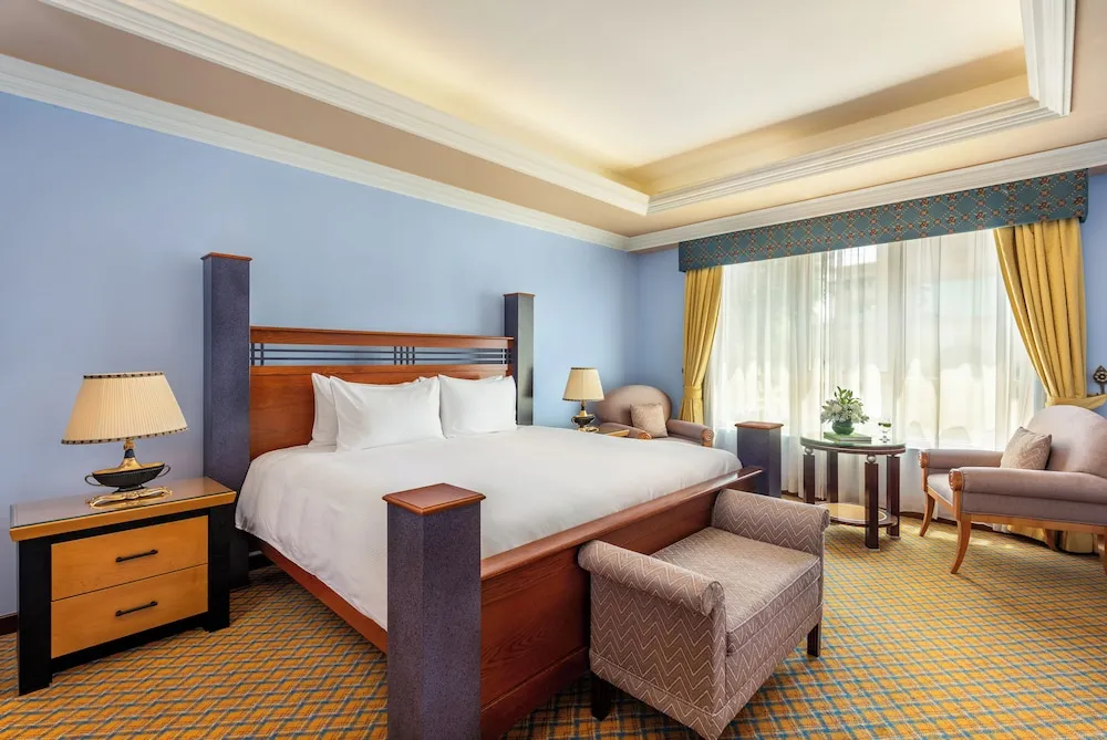Three Bedroom Villa - Free daily shuttle bus to Yas attractions, Yas Mall and Grand Mosque
