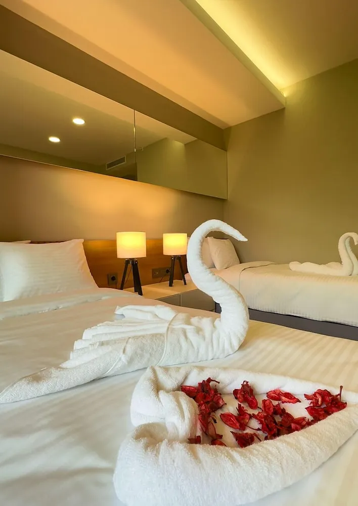 Deluxe Tek Büyük Yataklı Oda, Sadece kadınlar için, Deniz Manzaralı