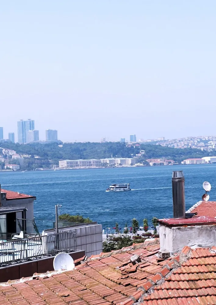 Deluxe Tek Büyük Yataklı Oda, Sadece kadınlar için, Deniz Manzaralı