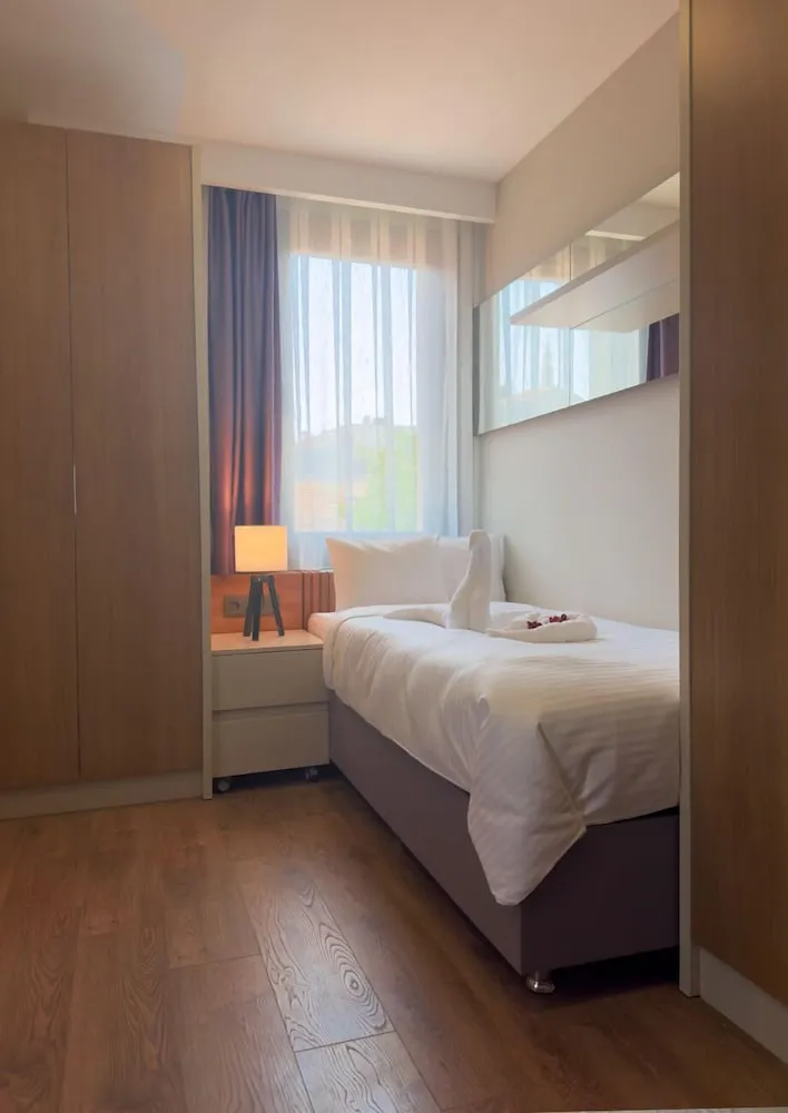 Deluxe Süit, Sadece kadınlar için