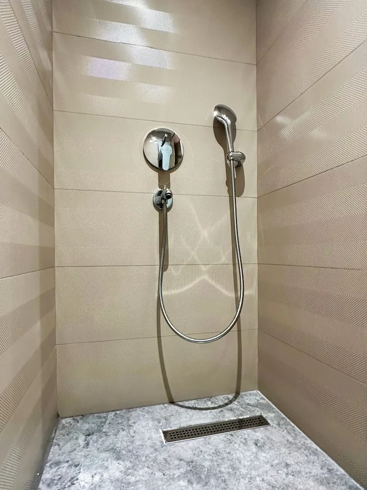 Deluxe Üç Kişilik Oda, Sadece kadınlar için