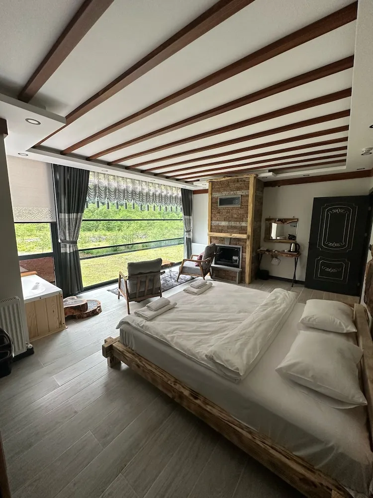 Premium Dört Kişilik Oda