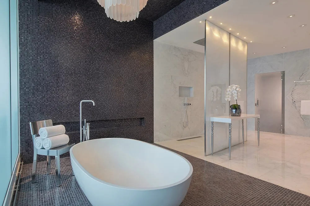 Extreme WOW Suite, 1 Bedroom, View with Complimentary Yas Beach Transfer and Access