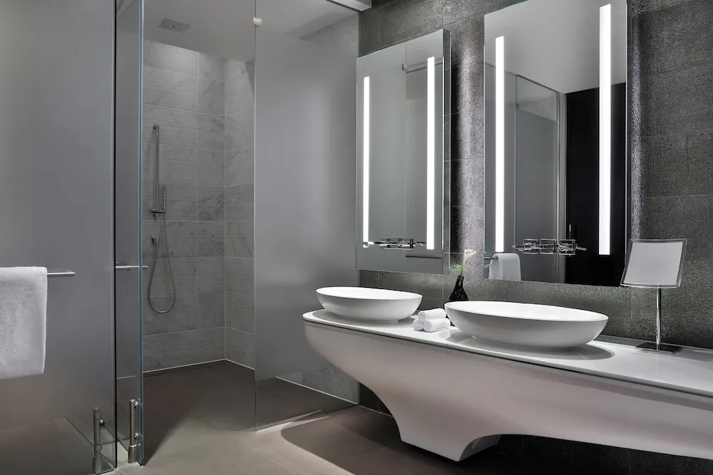 Connecting Mega, 1 King Bed & 2 Twin Beds, View with Complimentary Yas Beach Transfer and Access