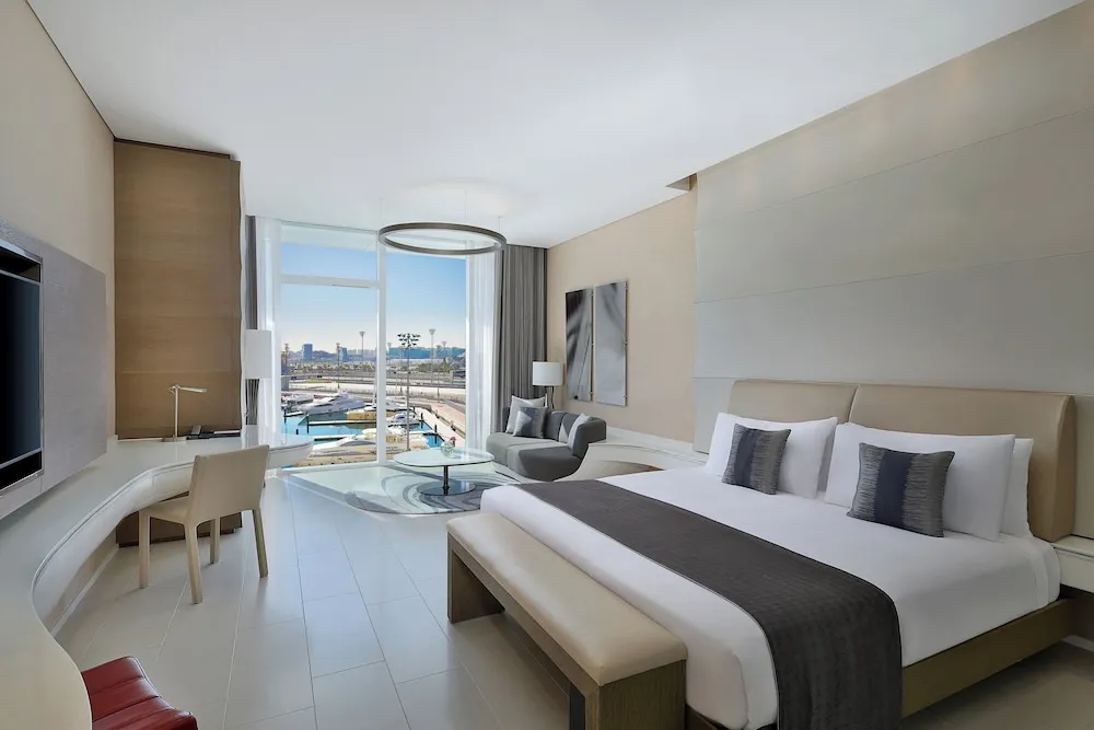 Connecting Wonderful Room with View, with Complimentary Yas Beach Transfer and Access