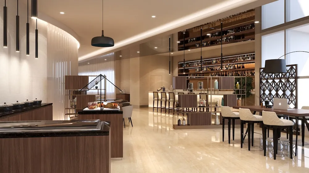 Club Room with Lounge Access