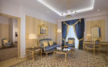 Royal Rose Abu Dhabi, a Curio by Hilton Affiliated Hotel