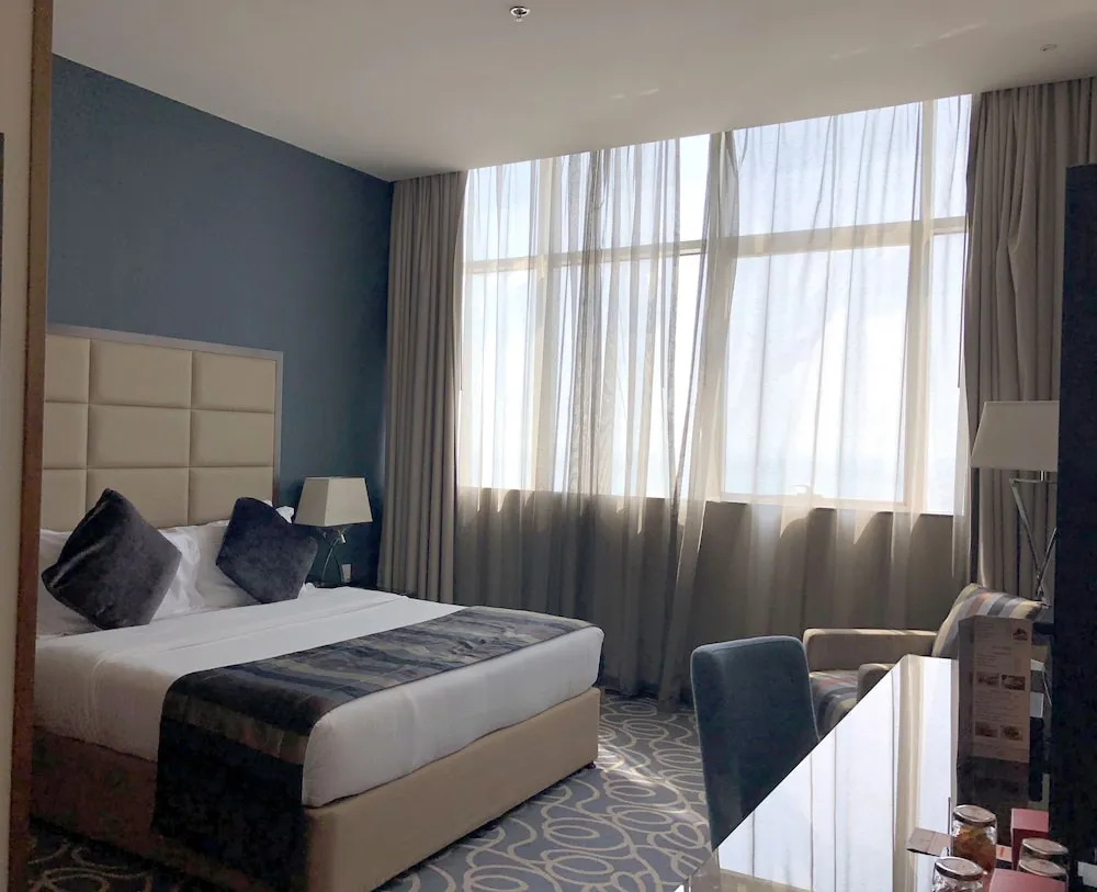 Executive Oda, 1 En Büyük (King) Boy Yatak, Sigara İçilmez, Şehir Manzaralı