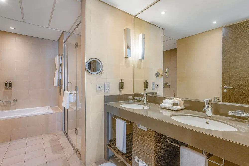 Premium Oda, 1 En Büyük (King) Boy Yatak, Sigara İçilebilir, Balkon