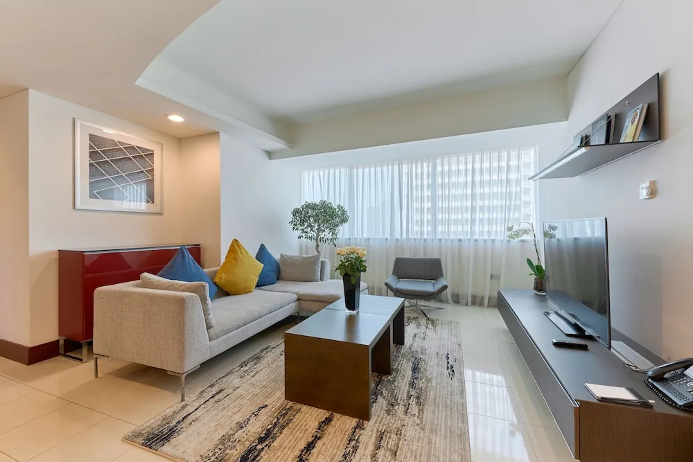 Three Bedroom Duplex Gallery Residence with Private Jacuzzi