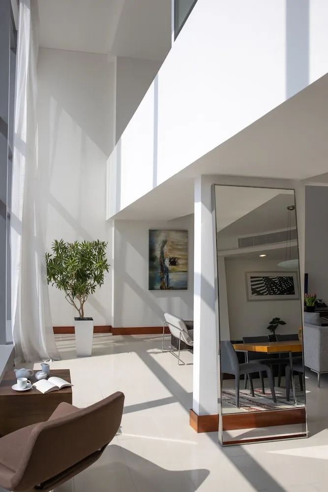 Three Bedroom Duplex Gallery Residence with Private Jacuzzi