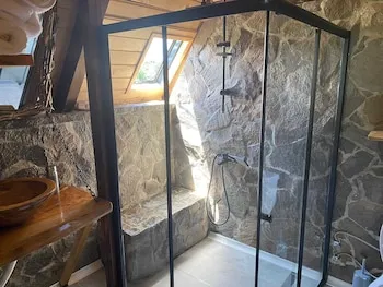 Tenora Suit Bungalov