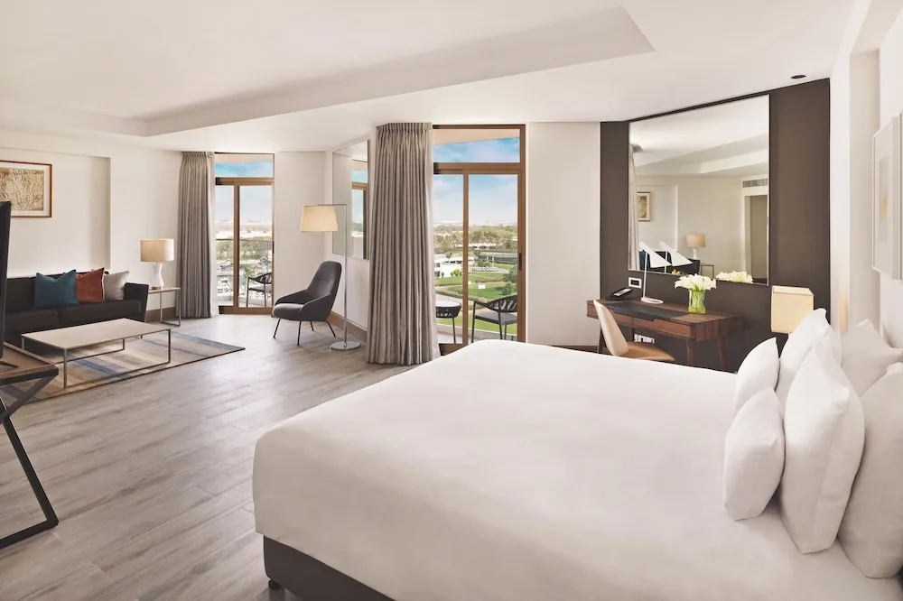 Resort View Junior Suite with Free Breakfast and Peacock Lounge Access with Free Shuttle to Malls