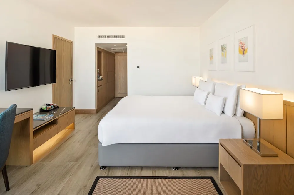 Sea View Premium One Bedroom-Free Breakfast & Exclusive Peacock Lounge Access-Free Shuttle to Malls