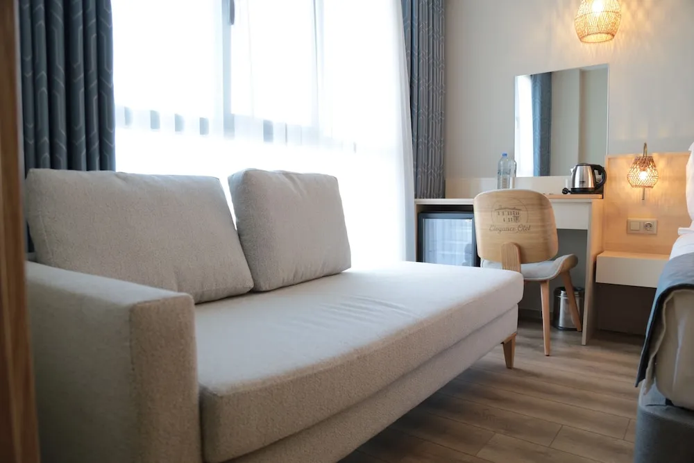 STANDARD DOUBLE ROOM