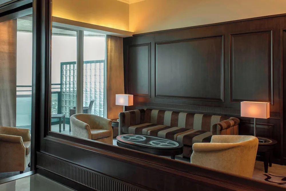 Deluxe Süit, 1 En Büyük (King) Boy Yatak, Sigara İçilmez, Deniz Manzaralı (Balcony)