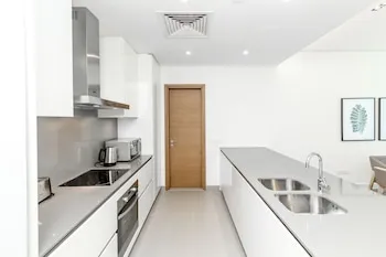 Driven Holiday Homes - City Walk 22