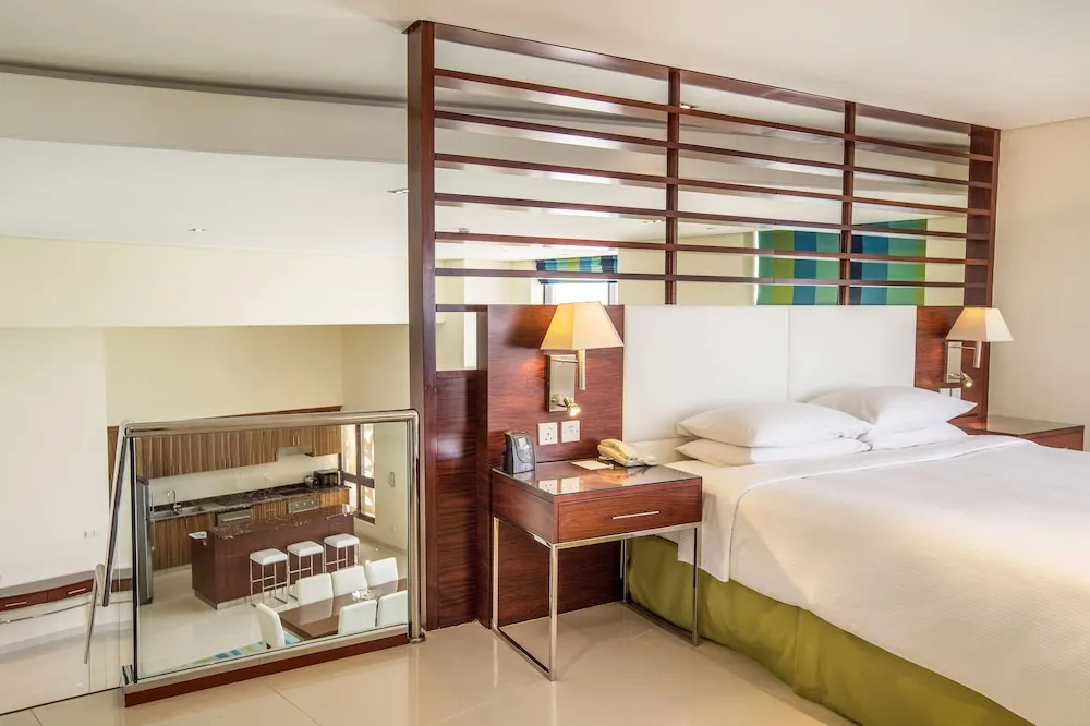 Çatı Katı (Loft), 1 En Büyük (King) Boy Yatak, Deniz Manzaralı