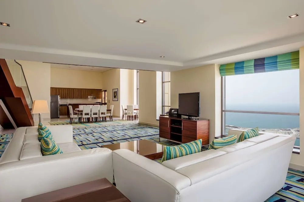 Çatı Katı (Loft), 1 En Büyük (King) Boy Yatak