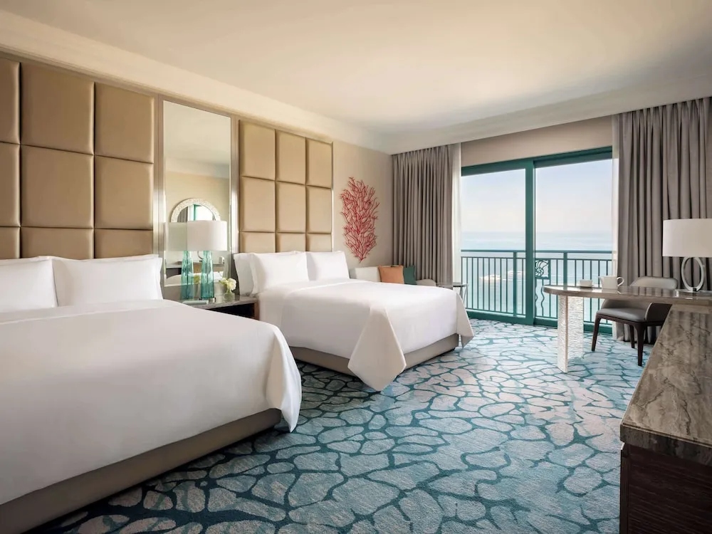 Imperial Club Queen Room - Ocean View