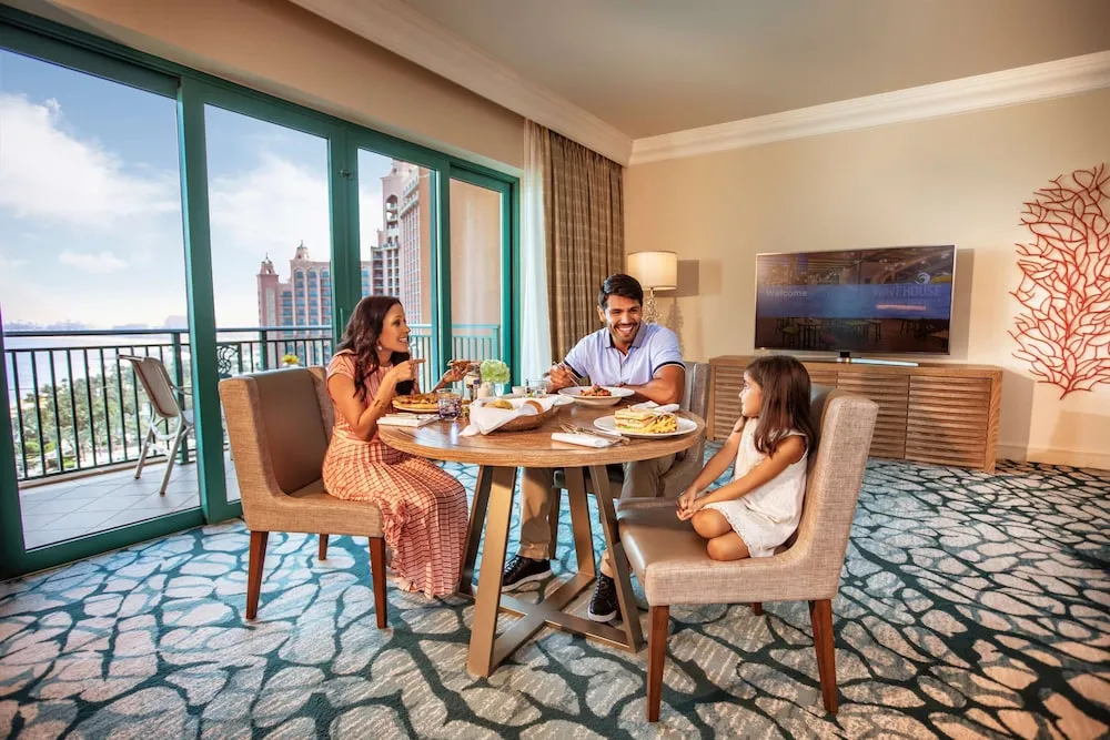 Skyline Suite - includes Club access