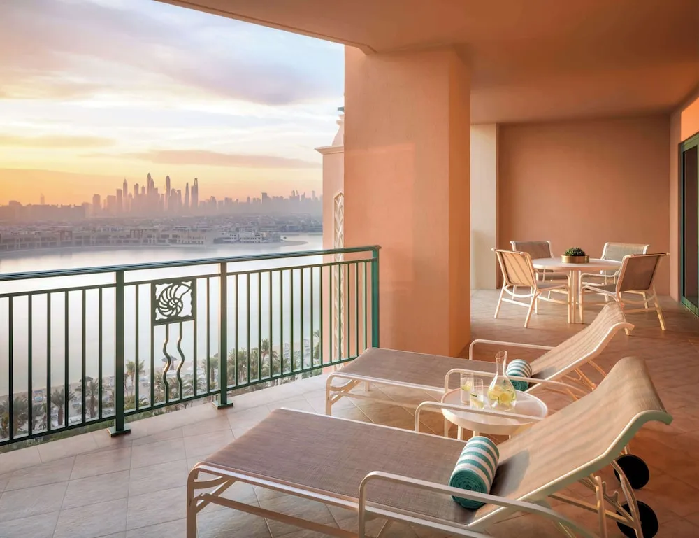 2 Bedroom Terrace Suite - includes Club access