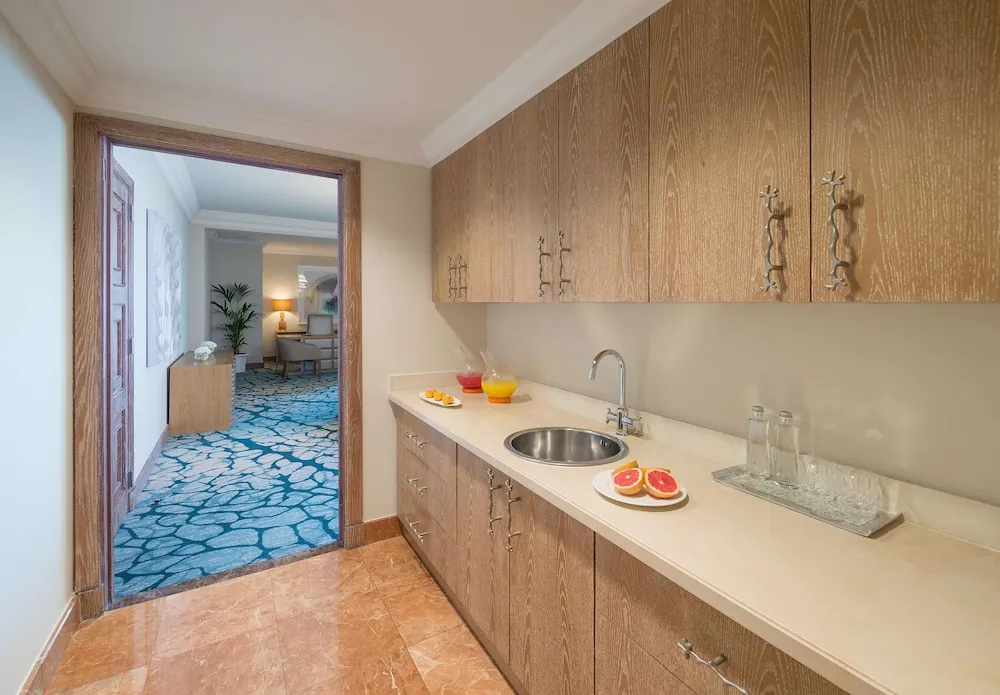 2 Bedroom Regal Suite - includes Club access