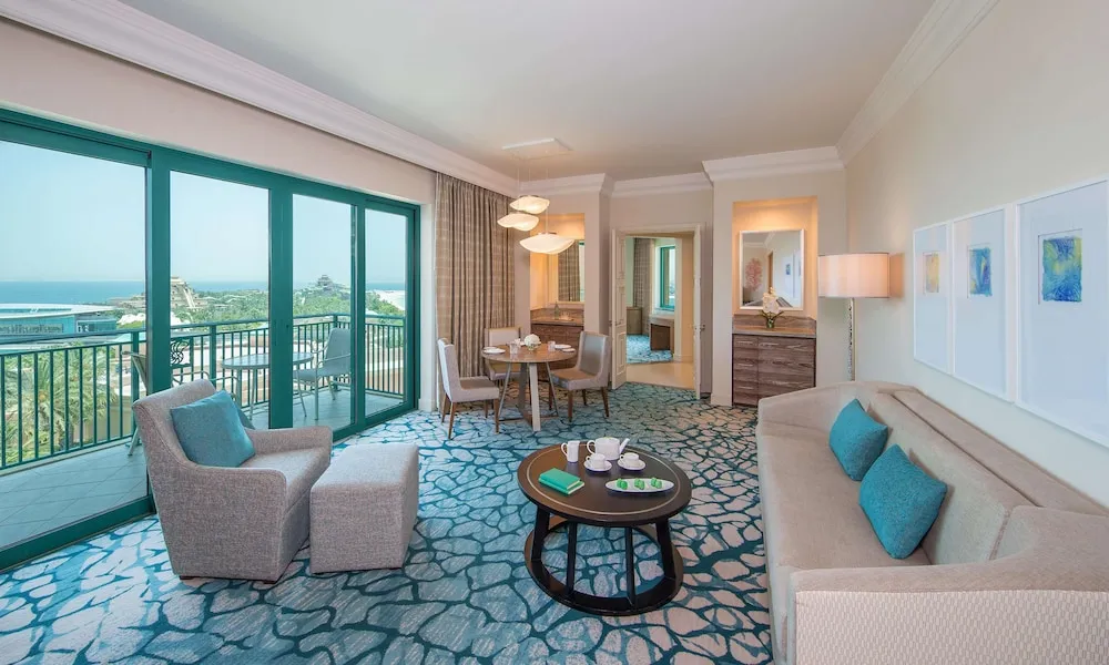 2 Bedroom Skyline Suite - includes Club access