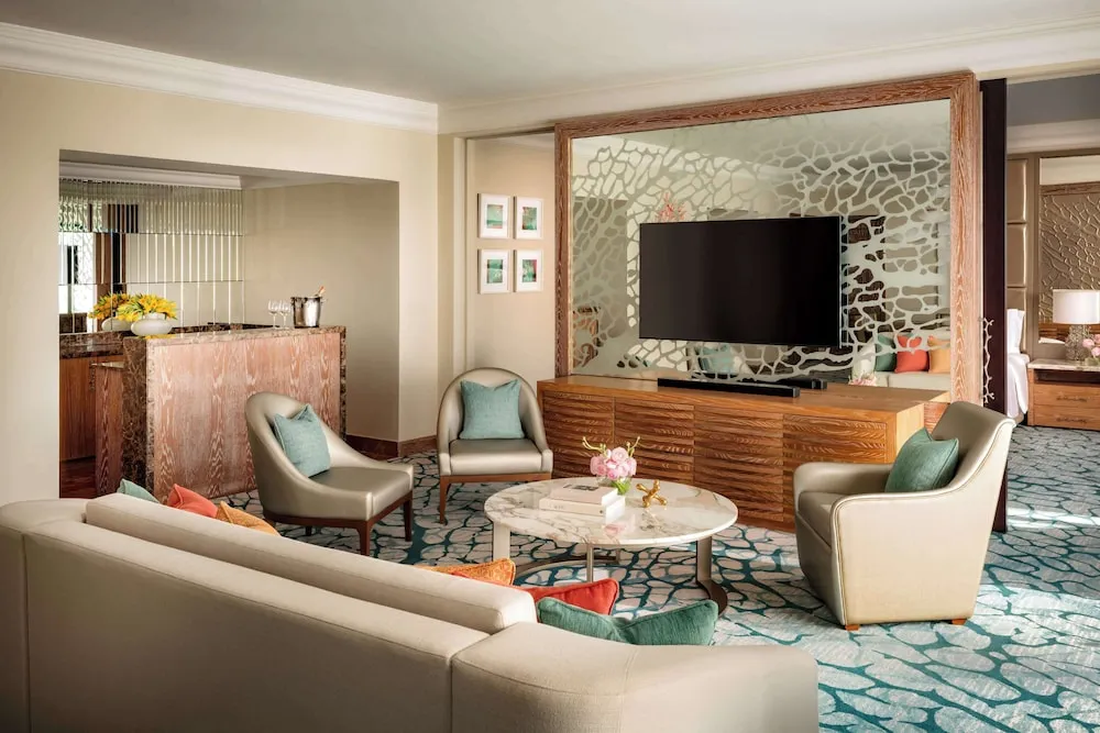 Regal Suite - includes Club access