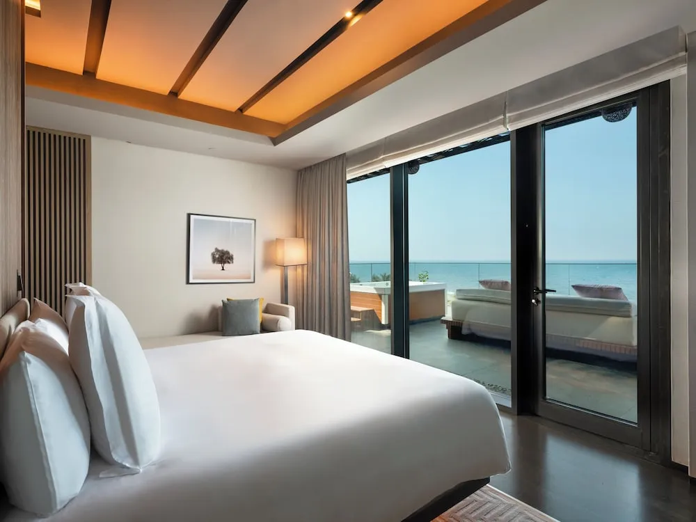 Harmony 3-Bedroom Oceanfront Presidential Suite